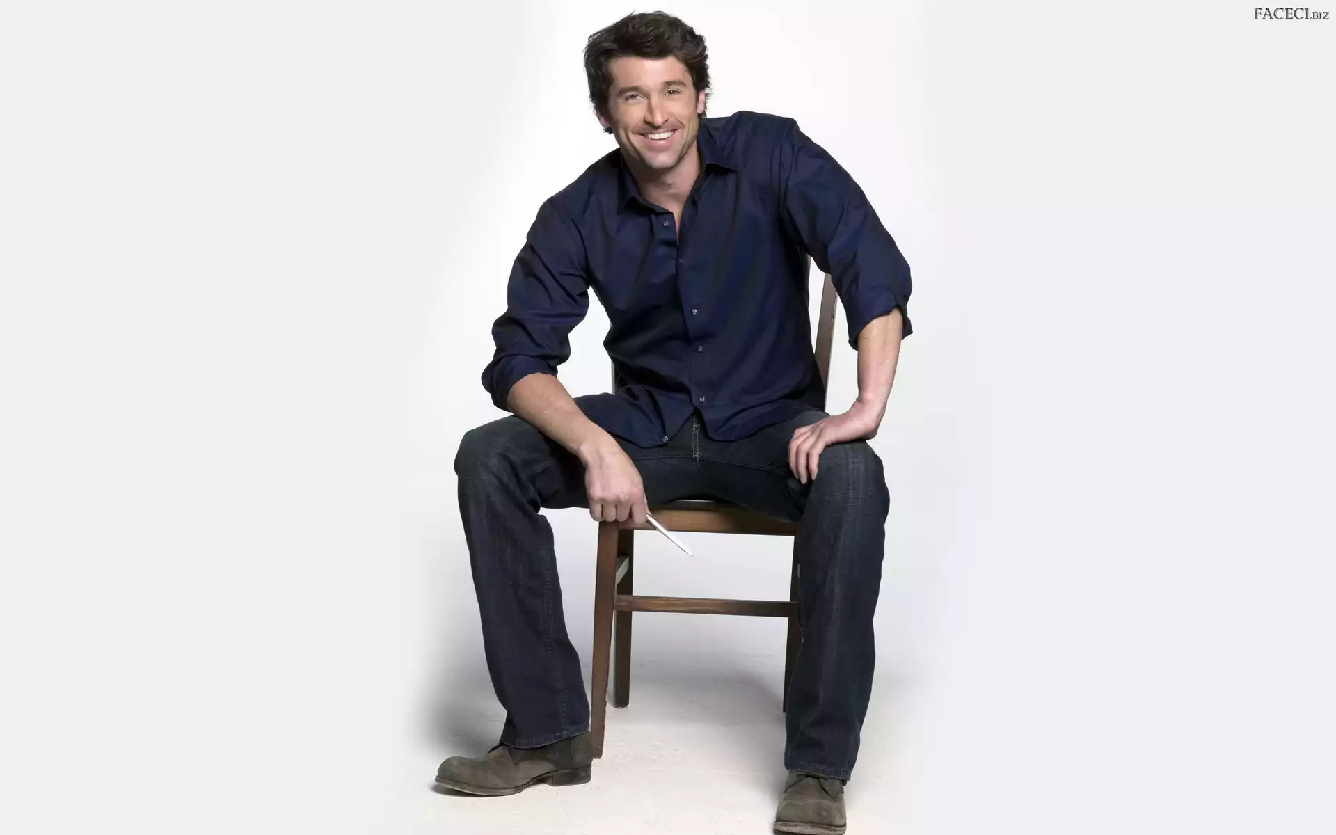 Koszula, Niebieska, Aktor, Patrick Dempsey, Krzesło